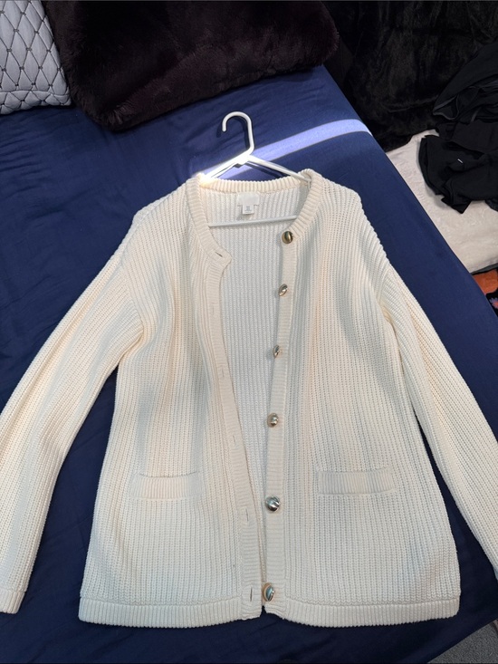 H&M Sweaters - H&M Cream Ribbed Button-Up Cardigan